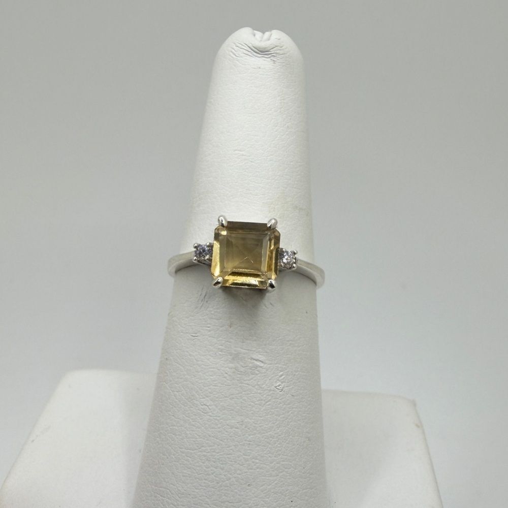 NWOT‎ 7mm princess cut, faceted Citrine w/ accent cz diamonds set in solid 925!